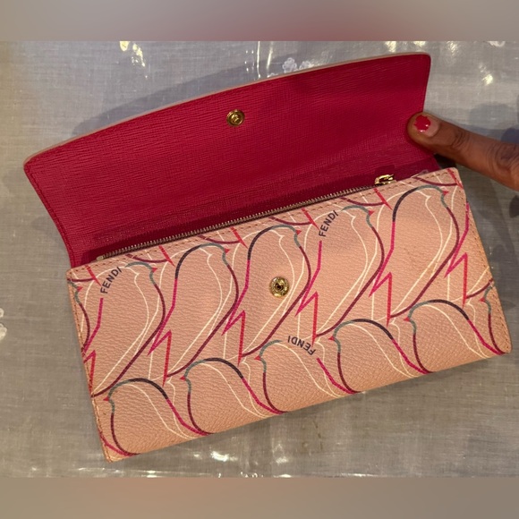 NWT FENDI Pink and Beige Patterned Clutch - Picture 6 of 6
